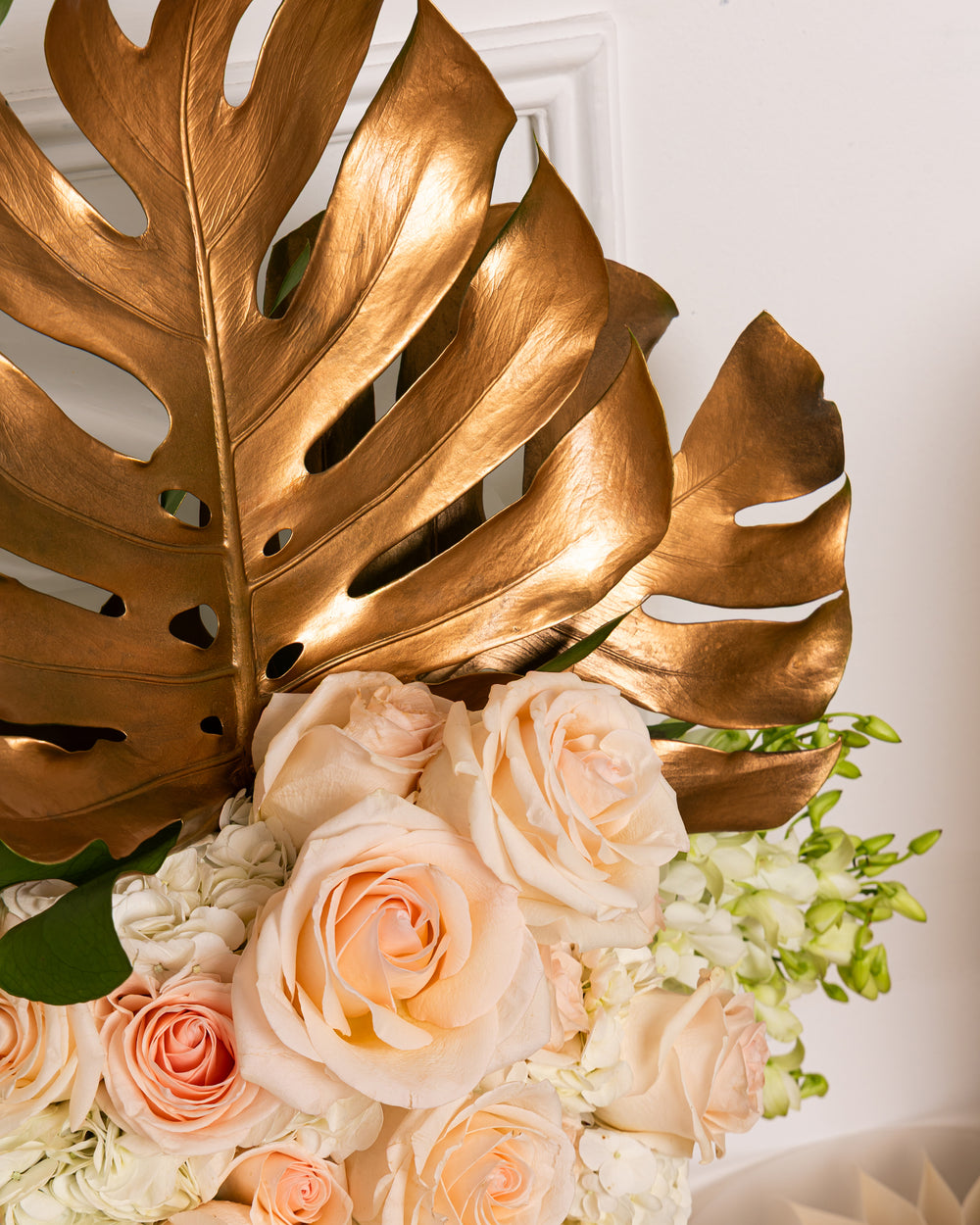 Glided Roses The Gilded Rose – Pure Flower Boutique